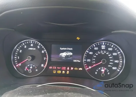 2024 Kia Forte Lxs z USA, uszkodzony, nr VIN 3KPF24AD8RE781755